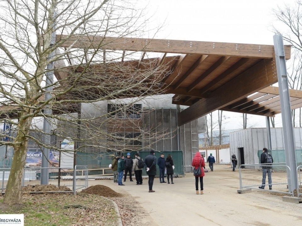 Húsvétra átadják az állatpark új Látogatócentrumát