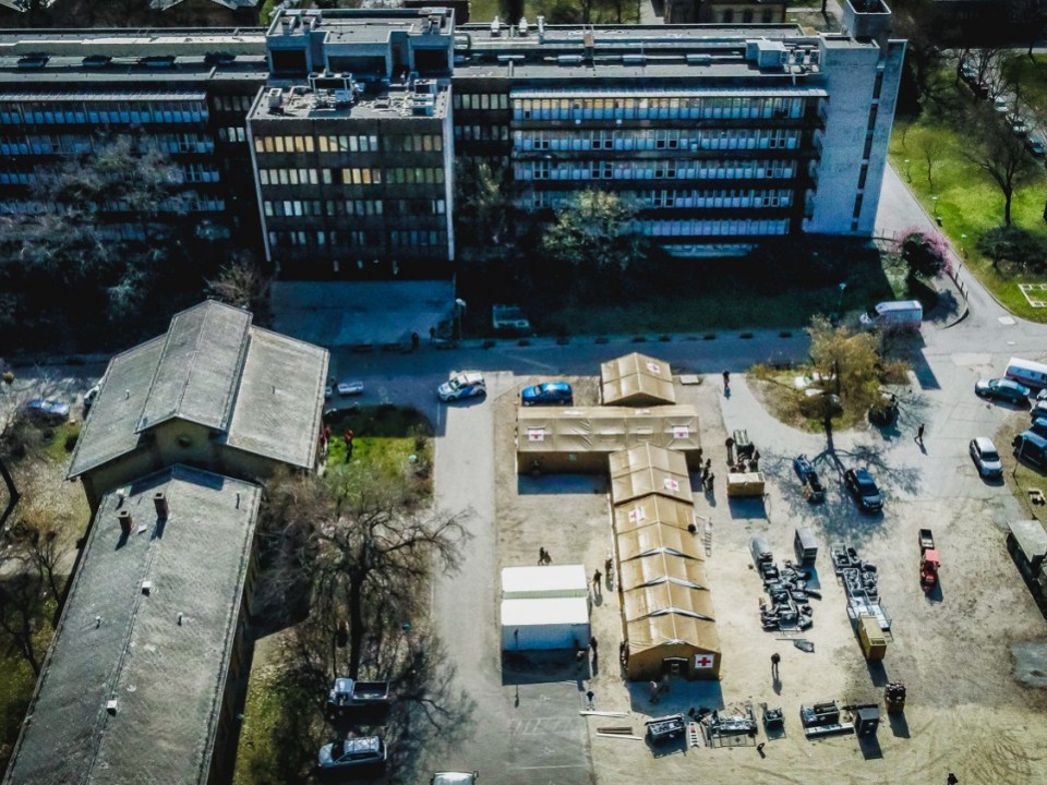 Tábori kórházat állítottak fel Budapesten - VIDEÓK