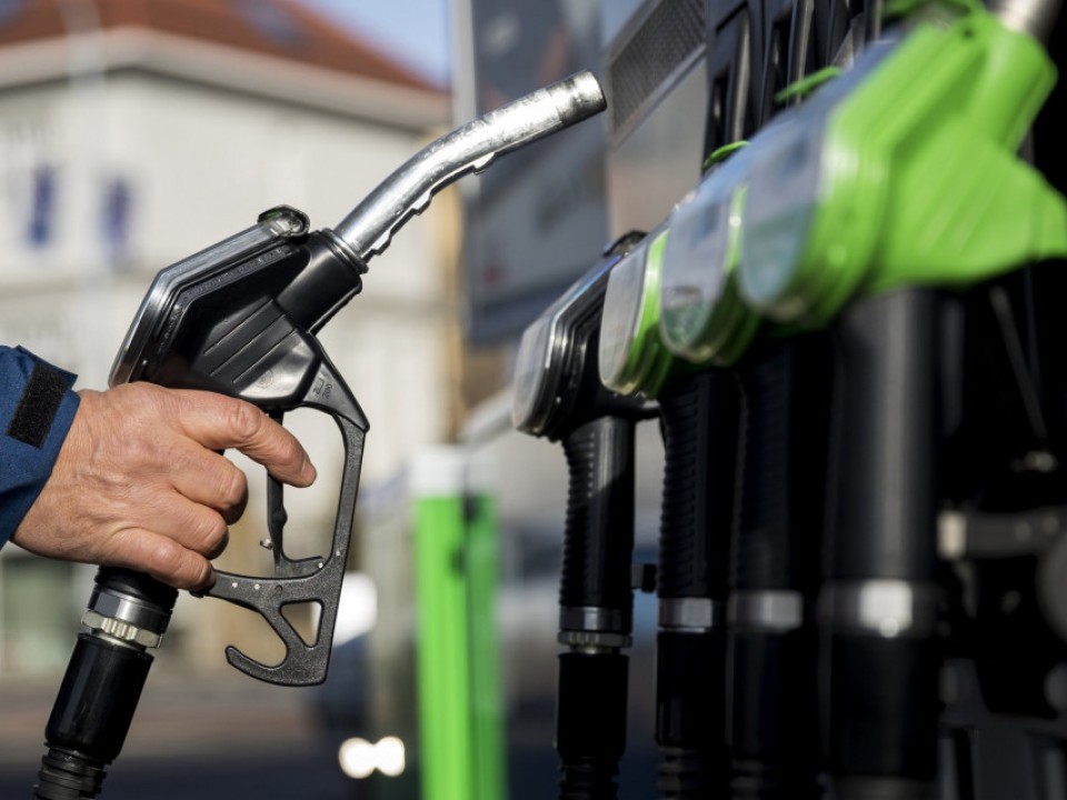 Közel harminc százalékkal esett vissza az üzemanyag-értékesítés Magyarországon