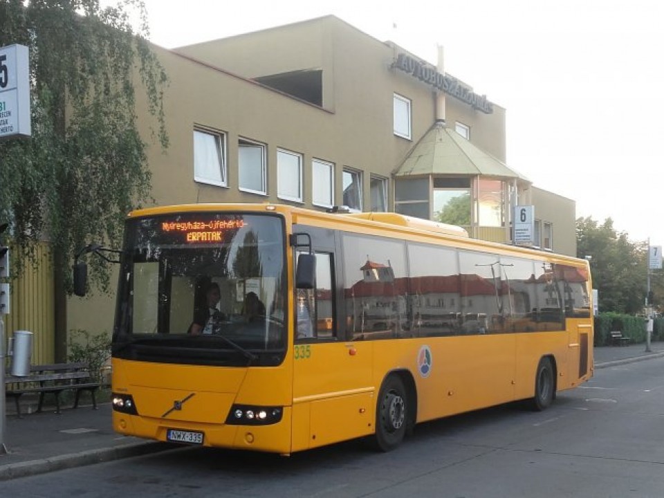 December 1-től nem lehet jegyet vásárolni az autóbusz-vezetőknél a nyíregyházi buszállomáson