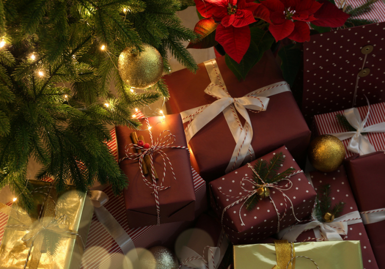 Az emberek 64 százaléka házhoz szállíttatja a karácsonyi ajándékokat