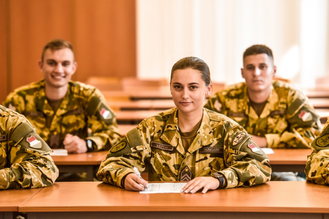Ősztől új feltételekkel lehet tanulni a katonai alapképzési szakokon