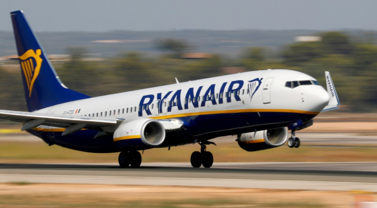 Megbüntették a Ryanairt tisztességtelen kereskedelmi gyakorlata miatt