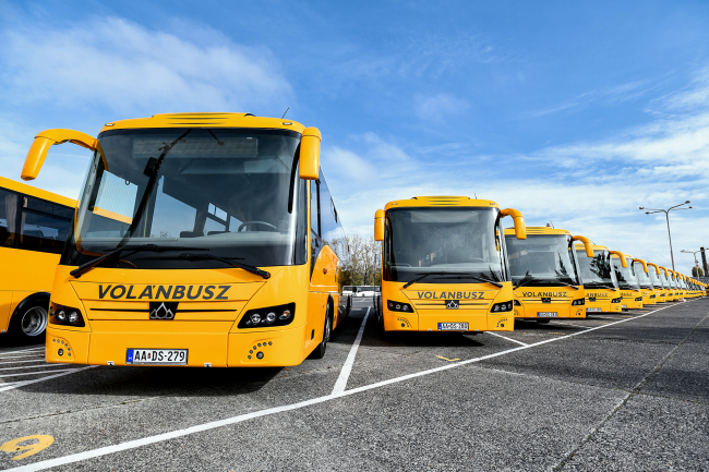 100 darab új Credobus Inovell autóbusszal folytatódik a Volánbusz flottájának fiatalítása