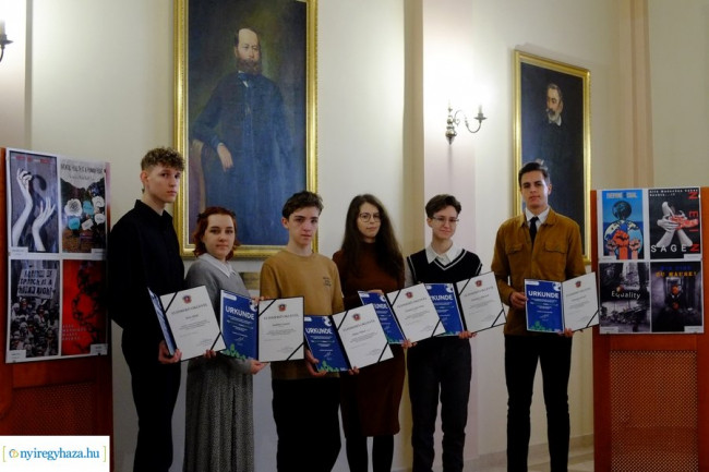 Diákparlament – Plenáris- és szekcióülésekkel telt a nyíregyházi fiatalok találkozója