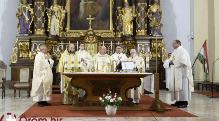 Nagyheti, húsvéti püspöki szertartások a Debrecen-Nyíregyházi Egyházmegyében