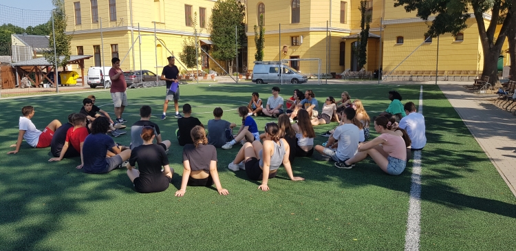 24 órás sportnapot tartottak a Diák-polgármesteri Iroda tagjai