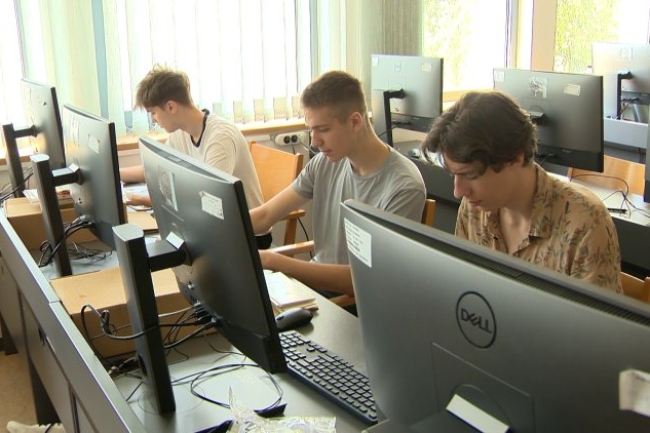 Nyári diákmunka – A fiatalok a könyvtárban is dolgozhatnak