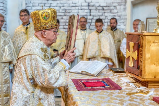 Ötven éve szenteltek püspökké Keresztes Szilárdot – Hálaadó liturgia lesz a Szent Miklós-székesegyházban