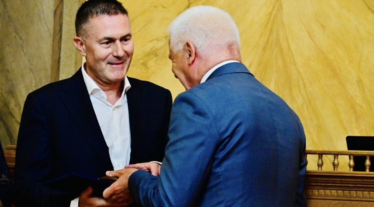 Elismerték a háziorvost – Díjat kapott dr. Gulyás Gábor