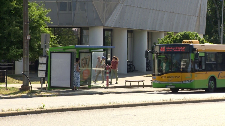 Új menetrend – Kedvezményekkel indul a nyári közösségi közlekedés Nyíregyházán