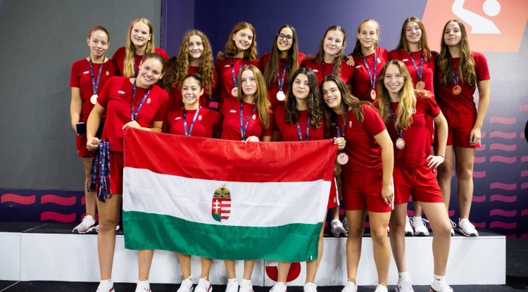 Nyíregyházi nevelésű vízilabdázó nyakában is EB bronz az U16-os magyar válogatott tagjaként!