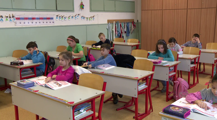 Támogatások – Kedvezmények léptek életbe az iskolakezdéssel