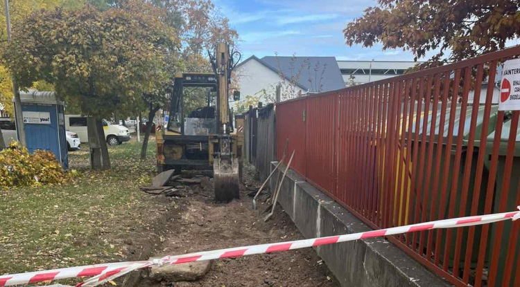 Rekonstrukció - járda- és kerékpárút felújítás kezdődött Nyíregyházán