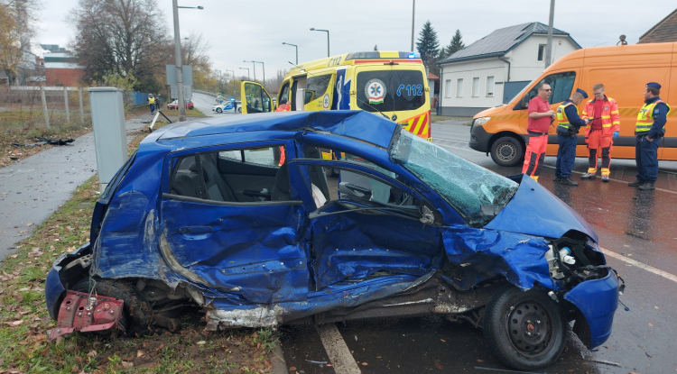 Tragédia a Tiszavasvári úton - 63 éves sofőr életéért hiába küzdöttek