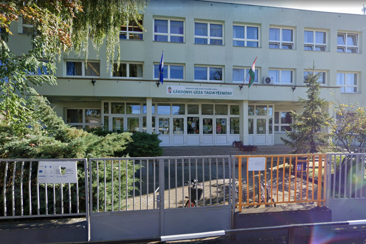 Őszi kalandok QR-kódokkal és mosollyal – interaktív iskolafelfedezés a Gárdonyiban