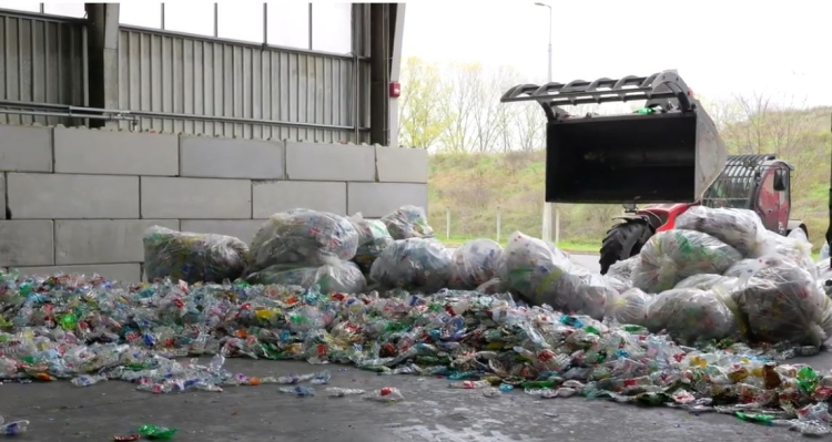 Így működik a Nyíregyházi Hulladékkezelő Központ szelektív válogatórendszere