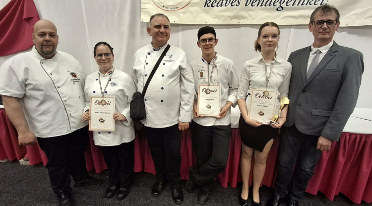 Gasztro Kupa aranyérem: Sikerrel zárult a Sipkay Barna Technikum szereplése Kisújszálláson