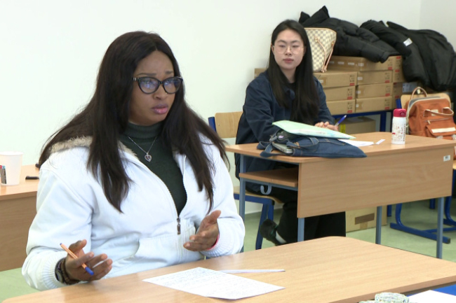 Mesterképzés angol nyelven - megkezdődtek a záróvizsgák az egyetemen