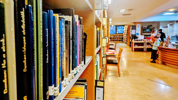 Szeret olvasni? - Most ingyenesen iratkozhat be a könyvtárba!