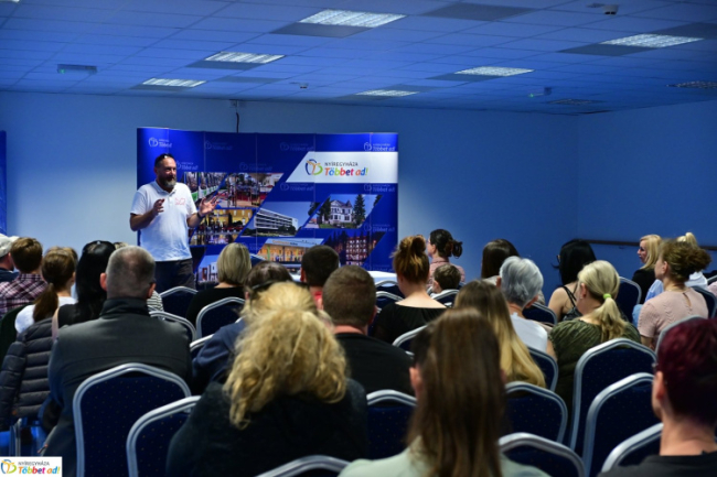 Kutyázz, Nyíregyháza! – Korom Gábor, az ismert kutyatréner tartott előadást