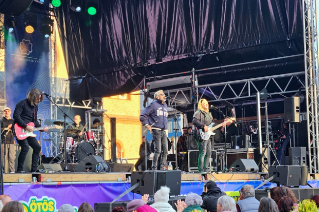 Harminc éve együtt a színpadon – jubileumot ünnepel a Bonbon