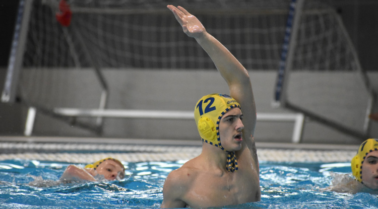 AQUA SE - egy győzelem, két vereség