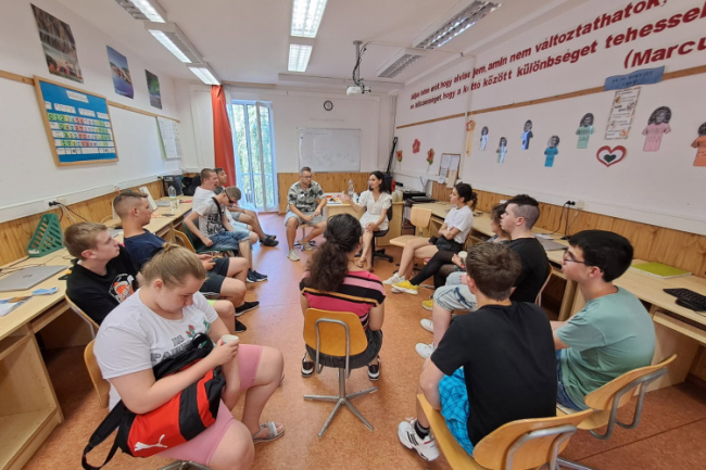 Neuroaffirmatív pályaorientációs tábor segíti az autista fiatalok jövőtervezését