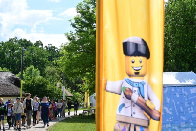 LEGO Kids Play Day – 1500 iskolás játszhatott együtt a Játék Világnapján