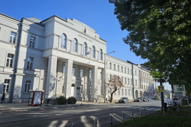 Gyógyszertárban kért segítséget a brutális bántalmazás után – Hat és fél év börtönt kapott a férfi