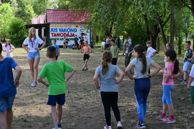 Kis Vakond Tábor – Közel 400 gyermeket várnak a nyár folyamán Sóstón