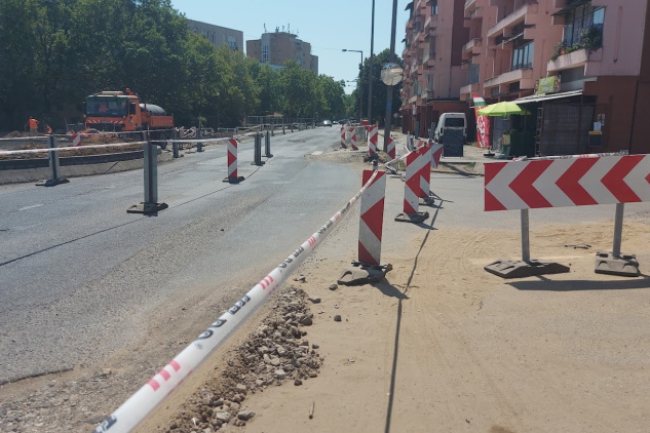 Forgalomkorlátozás a Vasvári Pál utcában – Változott a közlekedési rend