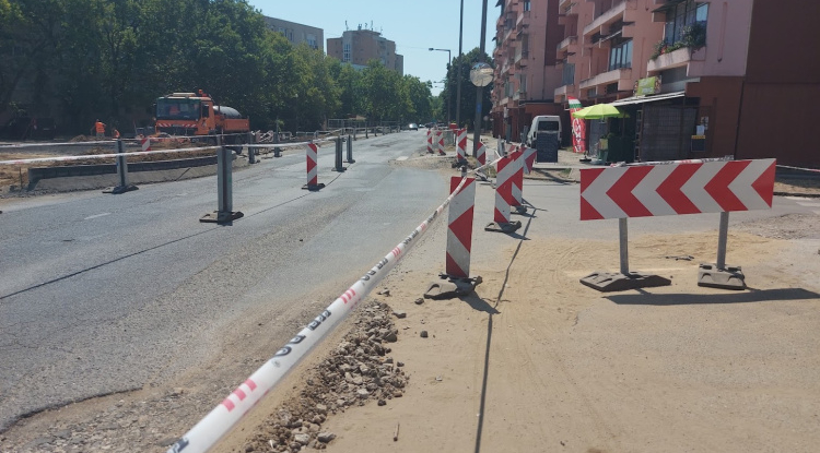 Forgalomkorlátozás a Vasvári Pál utcában – Változott a közlekedési rend