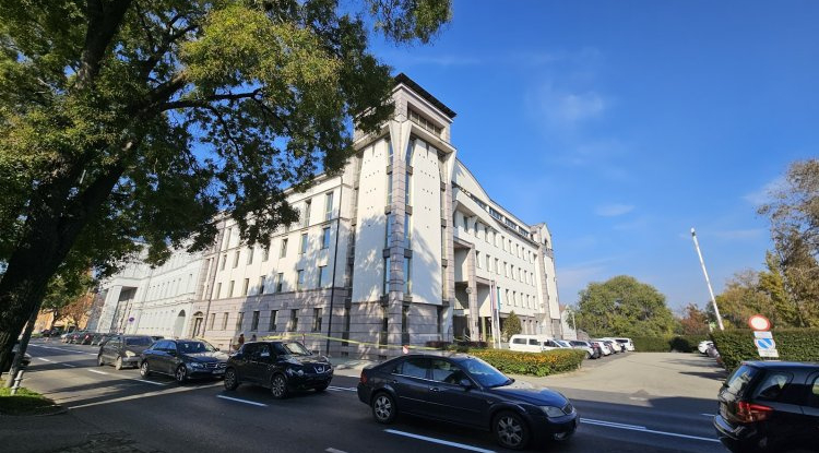 Két héten belül kétszer is meglőtte ismerősét légpuskával egy férfi – vádat emelt ellene az ügyészség