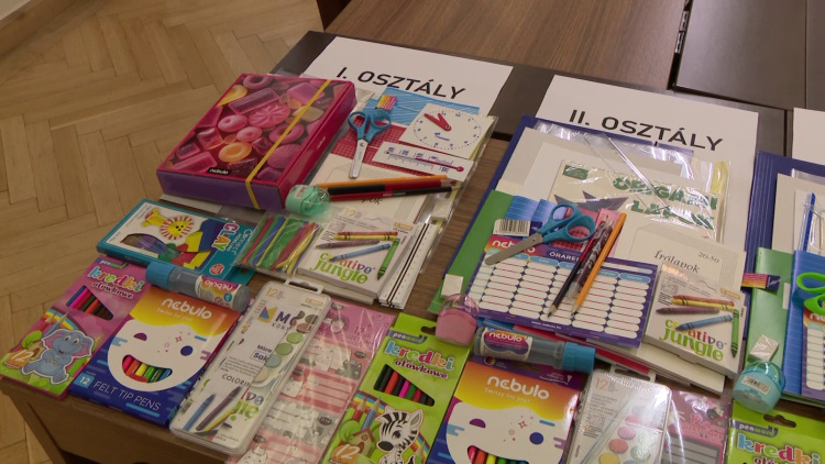 Iskolakezdés – Számos területen támogatja a családokat az önkormányzat