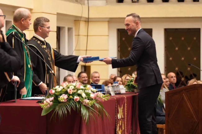 Rangos elismerést kapott a nyíregyházi főorvos a Debreceni Egyetemen