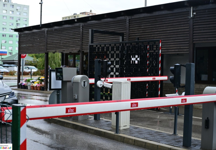 Belépőkapuk – Üzemkész az új automata rendszer az Északi temetőben